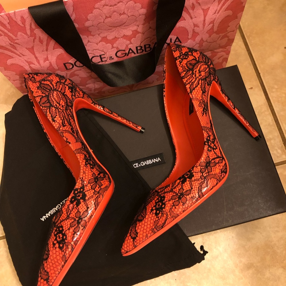 Dolce & Gabanna lace shoes 🌟price drop🌟